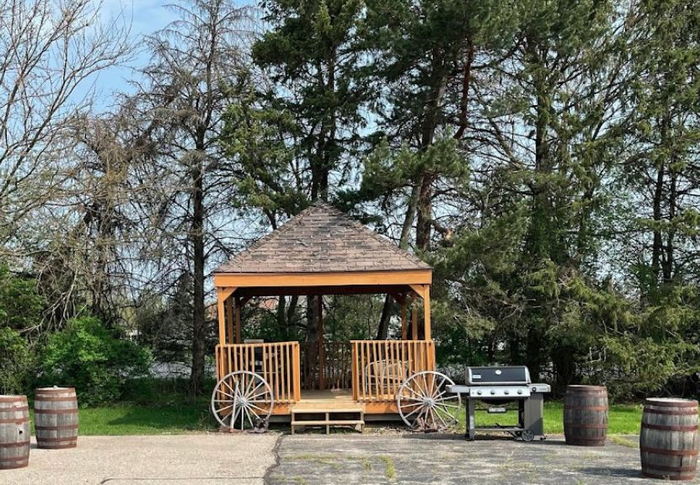 Tecumseh Inn (Harvey House Motel) - Web Photos (newer photo)